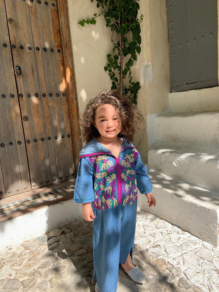 Djellaba Fillette en Jean avec Torse Brodé | Ô p'tit beldi