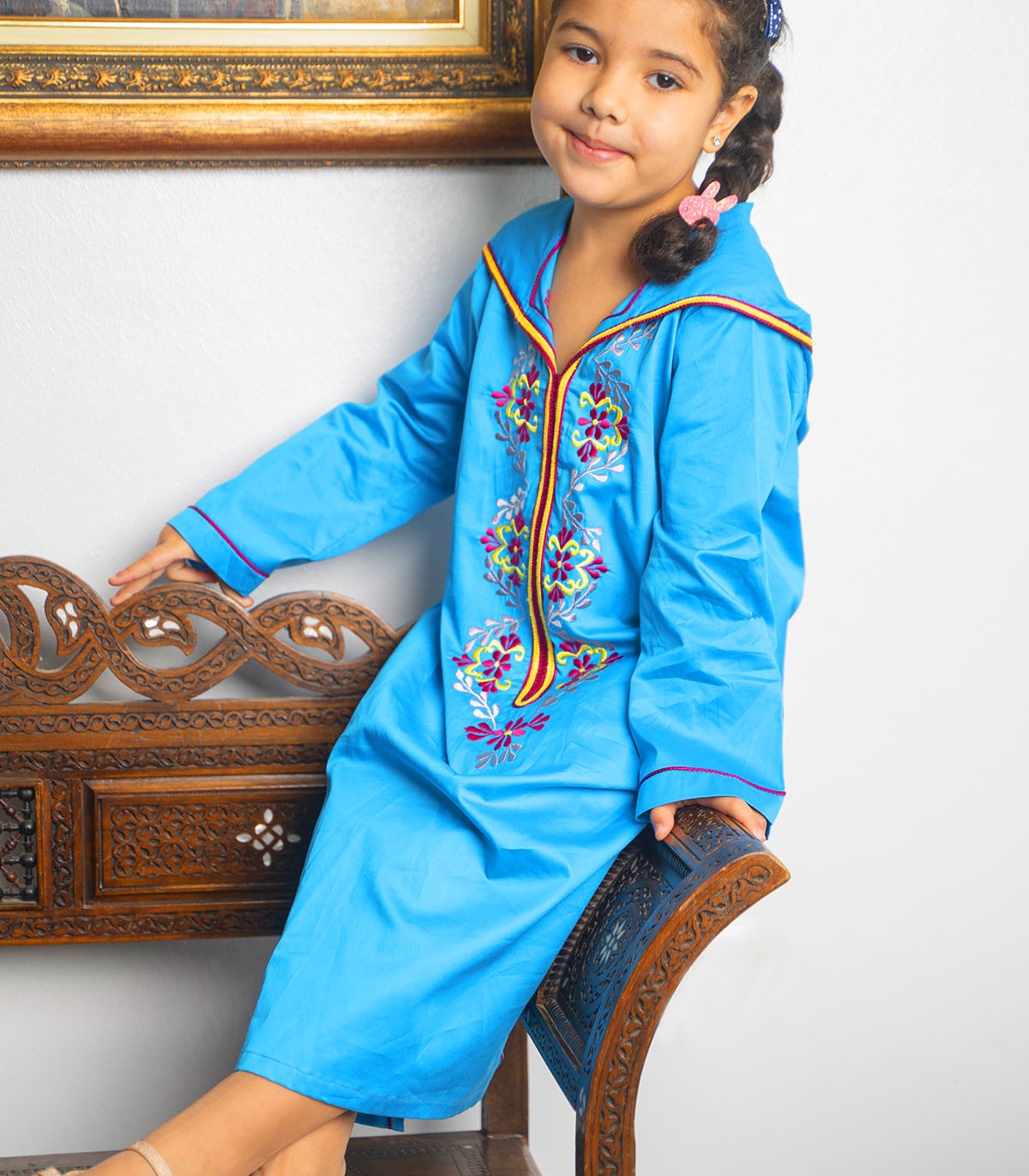 Djellaba fillette Éclat Bleu Électrique Brodée | Ô p'tit beldi