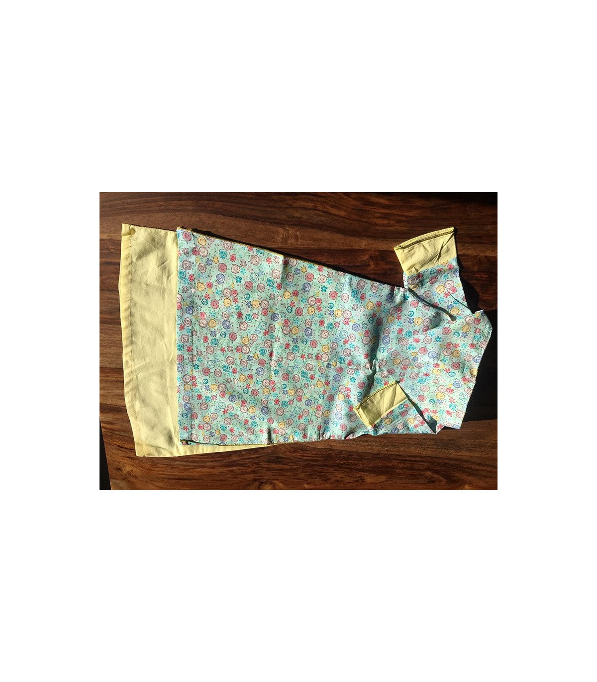 Djellaba fillette fleurie - Vert pastel avec col jaune Fleur d'Été | Ô p'tit beldi