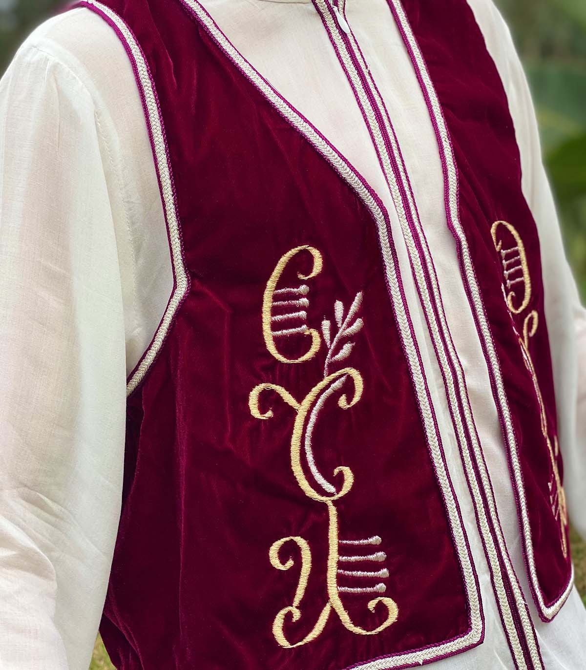 Jabador garçon Traditionnel 3 Pièces – Velours Grenat Brodé d’Or | Ô p'tit beldi