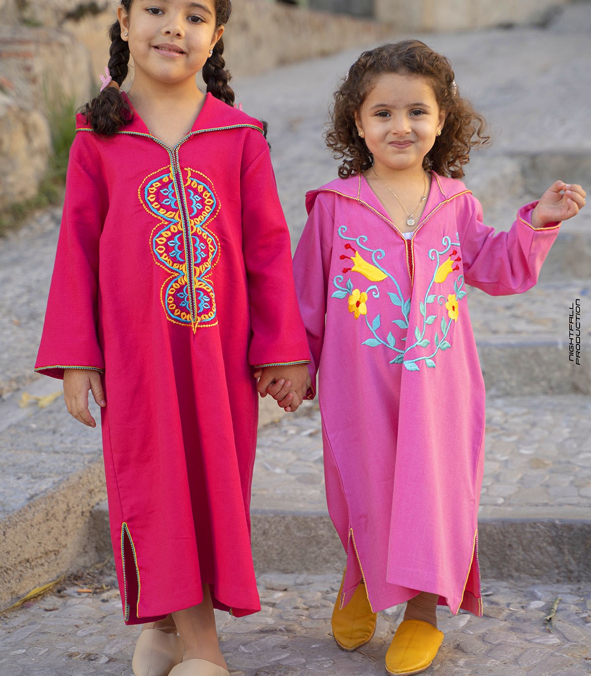 Jellaba Fillette Rose Bonbon Élégance et Douceur pour Petites Princesses