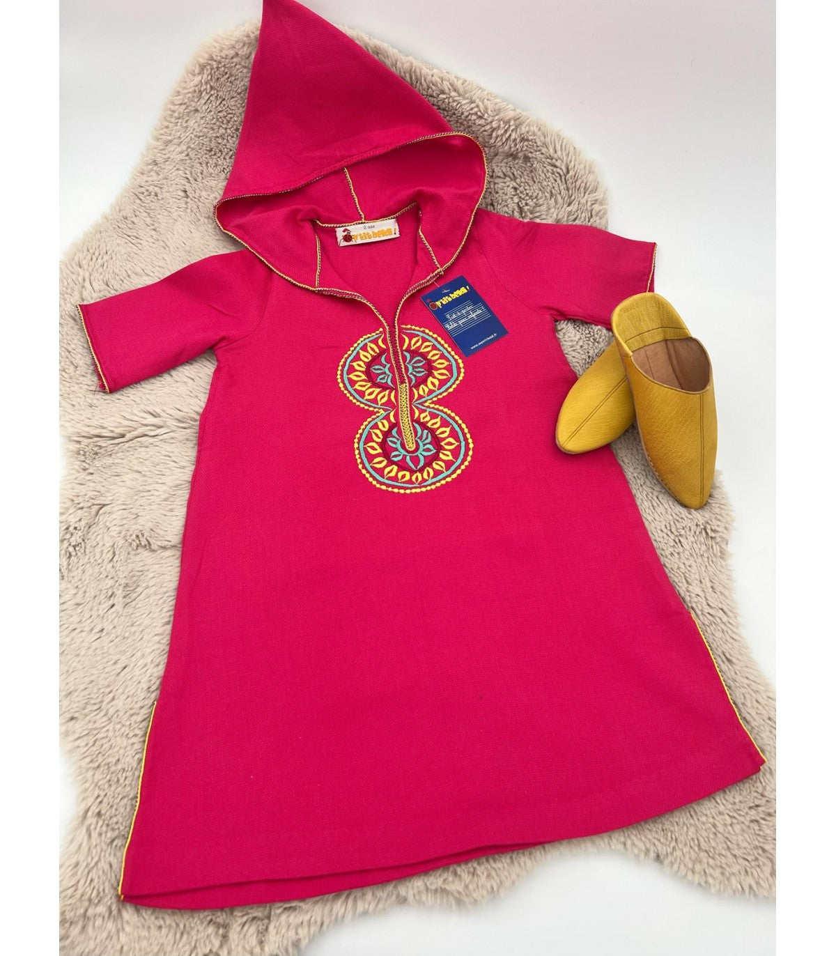 Jellaba fillette Féérique Fuchsia Élégance et Tradition | Ô p'tit beldi